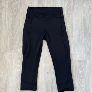 Lululemon Black Cropped Leggings